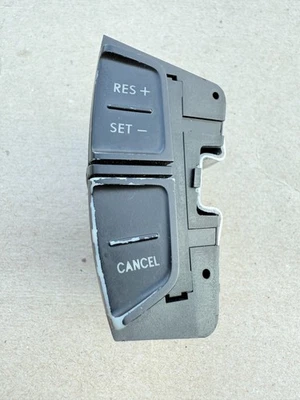 2001-2005 VOLKSWAGEN PASSAT STEERING WHEEL CRUISE CONTROL SWITCH OEM - Image 1 of 4