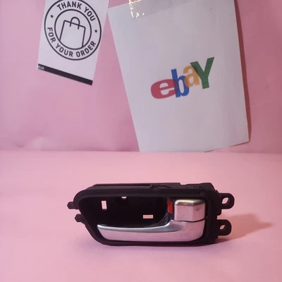 KIA CADENZA 2014-2016 MANIJA DE PUERTA INTERIOR LADO PASAJERO TRASERO DERECHO OEM Foto 1 de 4