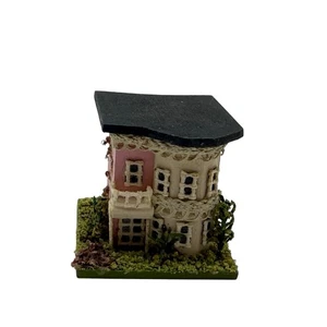 Artisan Micro Miniature Dollhouse Victorian Style Grass OOAK SIGNED RARE 1:44 - Bild 1 von 12