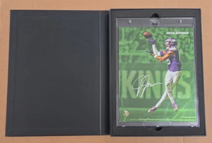 2024 Fanatics Under Wraps Emanate Football Justin Jefferson Green Autograph /99 - Picture 1 of 4