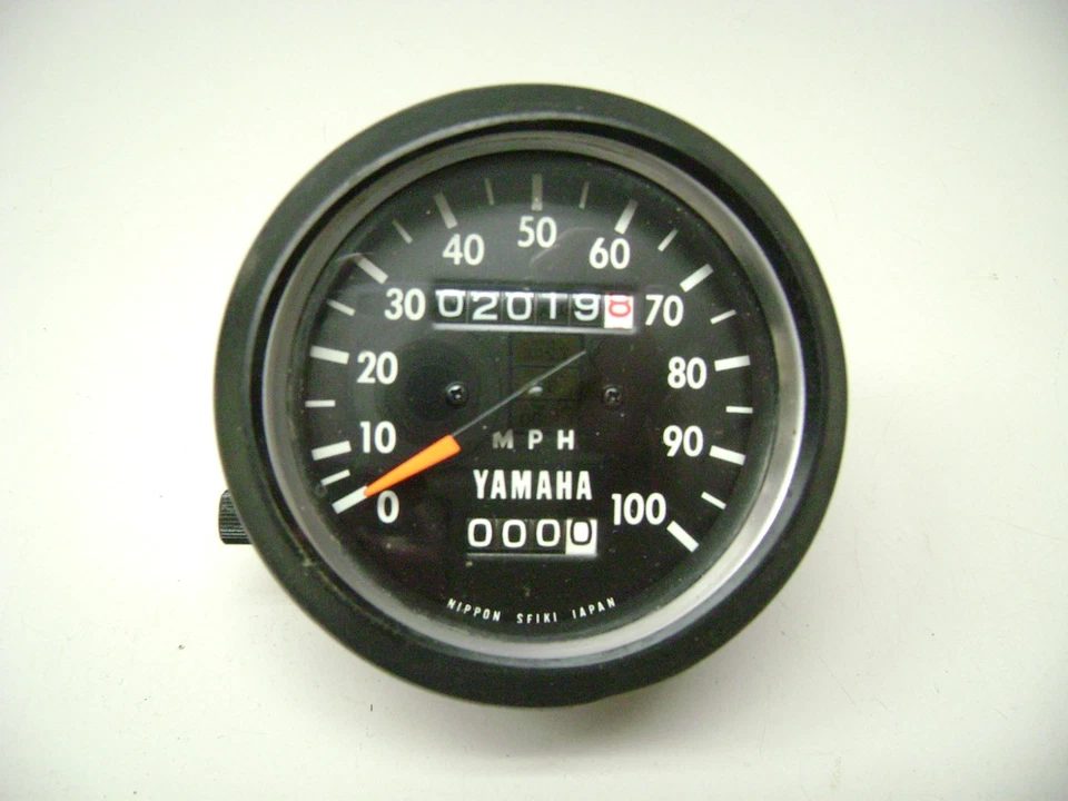 VELOCÍMETRO USADO YAMAHA AT1 CT1 DT1 RT1 25U Foto 1 de 3