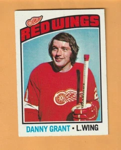 Danny Grant Detroit Red Wings 1976-77 Topps #16 7A - Picture 1 of 2