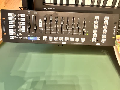 QTX DM-X10 192 Channel DMX Controller Excellent working condition NO MAINS - Image 1 of 2