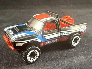 🔥 Camioneta Dodge D100 2022 Hot Wheels Treasure Hunt '87 #186 HW Daredevils 5/5 - Imagen 1 de 8