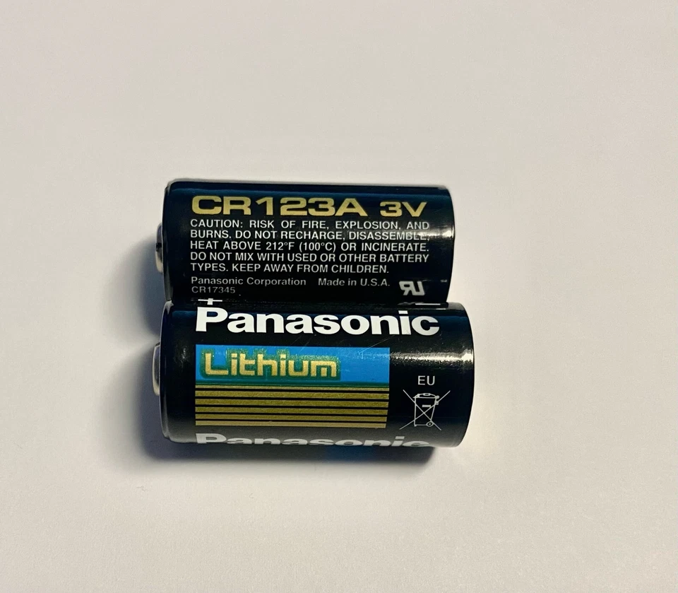 Bateria Panasonic de lítio CR123A 3V pacote com 2 - Imagem 1 de 1