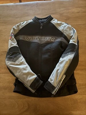 Chaqueta Victory Motorcycles para mujer talla pequeña negra gris Mes Café Racer Armor Foto 1 de 4