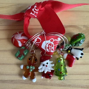 NEW! CHRISTMAS SANTA PENGUIN GINGERBREAD MAN TREE Wine Charm rings Set Of 8 - Picture 1 of 4