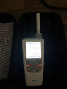 vaisala hm40 Handheld Temperature and Humidity Controller - Picture 1 of 3