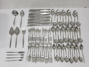 Oneida CAPISTRANO Stainless Oneidacraft Deluxe Rose Burnished Flatware 79 Pieces - Picture 1 of 12