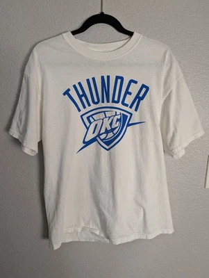 Camisa Oklahoma City Thunder Para Hombres Grande Blanca Riverwind Casino Port Company Camiseta Foto 1 de 4
