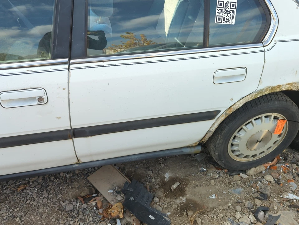 1991 Honda Accord Driver Rear Door Oem PV61L Foto 1 de 1