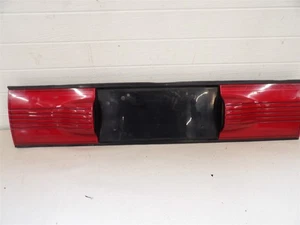 MAZDA PROTEGE 1992-1995 CENTER TAILLIGHT TAIL PANEL VERY NICE CONDITION OEM - Bild 1 von 9