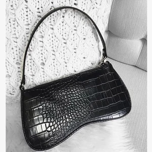 JW PEI Damen Eva Schulter Handtasche schwarz Kroko-Prägung veganes Leder - Bild 1 von 12