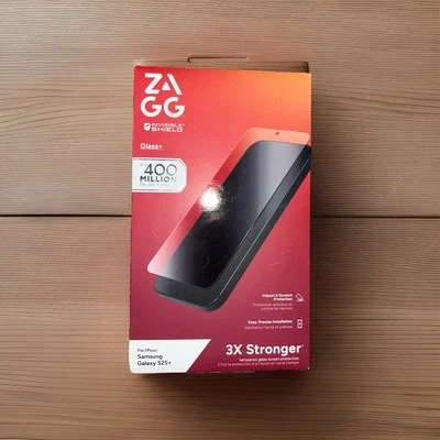 New ZAGG Invisible Shield Glass+ Screen Protector Samsung Galaxy S25+ - Image 1 of 3