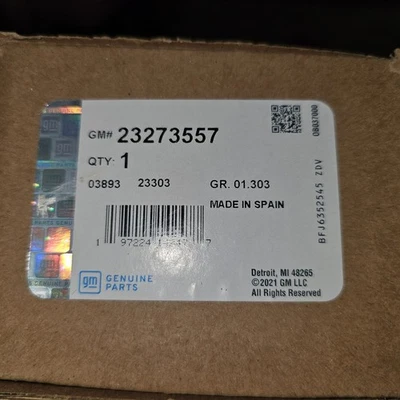 OEM NEW 16-24 Chevrolet Front Fender Camaro Emblem Nameplate Badge Set 23273557 - Image 1 of 2