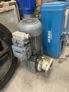 Bauer gear motor 0,55KW 53rpm BS10-74VH/D08MA4-ST - Picture 1 of 3