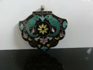 FAB RARE ART DECO MULTI COLOR DETAILED ENAMEL ON SILVER BIRDS PENDANT - Picture 1 of 7