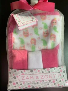 TOALLA CON CAPUCHA SIRENA + JUEGO DE 3 PAÑOS PARA BEBÉ O BEBÉ NUEVO CON ETIQUETAS REGALO ZAK + ZOEY - Imagen 1 de 7