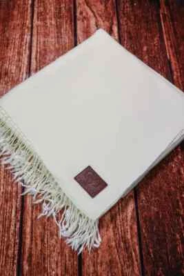 Bufanda de lana premium envolvente borla de invierno borde cálido liso chal de carnero de lana de lujo Foto 1 de 4