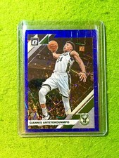 GIANNIS ANTETOKOUNMPO PRIZM BLUE VELOCITY CARD JERSEY #34 BUCKS 2019-20 Optic SP