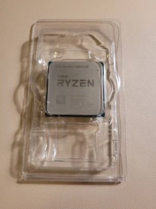 Procesador AMD Ryzen 7 5800X3D, 3.4-4.5 GHz, 8 núcleos, 16 hilos, socket AM4 - Imagen 1 de 3