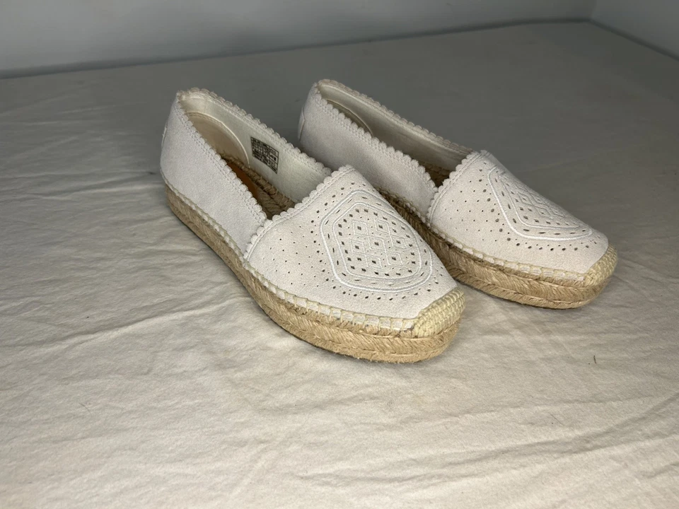 Mocasín UGG Heidi Perf para mujer talla US 5 Foto 1 de 4