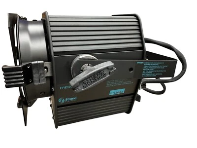 M12081 Strand Fresnelite 6" Stage/Studio Fresnel Light 1000W - Image 1 of 4