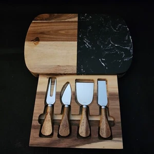 Tagliere in legno per cucina formaggio salumiera con 4 utensili - Foto 1 di 9