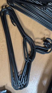Clothes Hangers Pack of 50 Adult Plastic Coat Hangers For Wardrobe Black - New - Picture 1 of 2