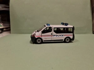 HONGWELL RENAULT TRAFIC POLICE FRANCE FRANCIA SCALA 1:43 - Foto 1 di 8