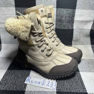 Stivali corti impermeabili UGG ADIRONDACK II SAND Bella US 7 EU 38 UK 5,5 ECONOMICI 🔥 - Foto 1 di 13