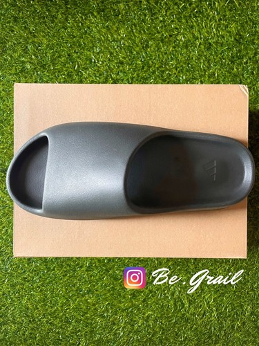 adidas Yeezy Slide Dark Onyx