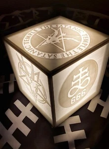 Pentagram Baphomet Satan Lithophane Light Box / Photo Box - 3D Gothic, Occult - Picture 1 of 4