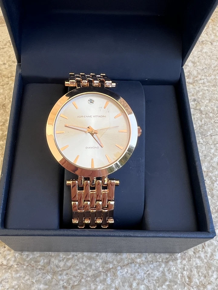 Reloj de Cuarzo Adrienne Vittadini Mujer Oro Rosa Colección Diamantes Genuinos Foto 1 de 3