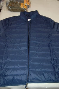 Amazon Essentials Men’s XL Puffer Winter Jacket & Carhartt socks new /w tags - Picture 1 of 4