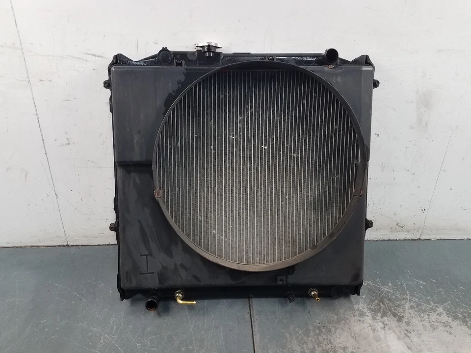 Toyota 4Runner 1997 4x4 radiador/montaje de cubierta de ventilador #6988 E4 Foto 1 de 4