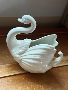 Vintage Creamy White Glazed Elegant SWAN Pottery Planter Pot Figurine – 7 and 3/ - Picture 1 of 10