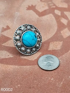 Ring Vintage Sterling Silver with a Single Round Turquoise Stone - Picture 1 of 3