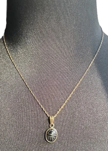 Colgante y collar vintage de plata de ley 925 con escarabajo de ónix - Imagen 1 de 4