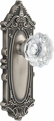 Plato victoriano Grandeur Grande con perilla de cristal Fontainebleau, privacidad - 2.375 Foto 1 de 2