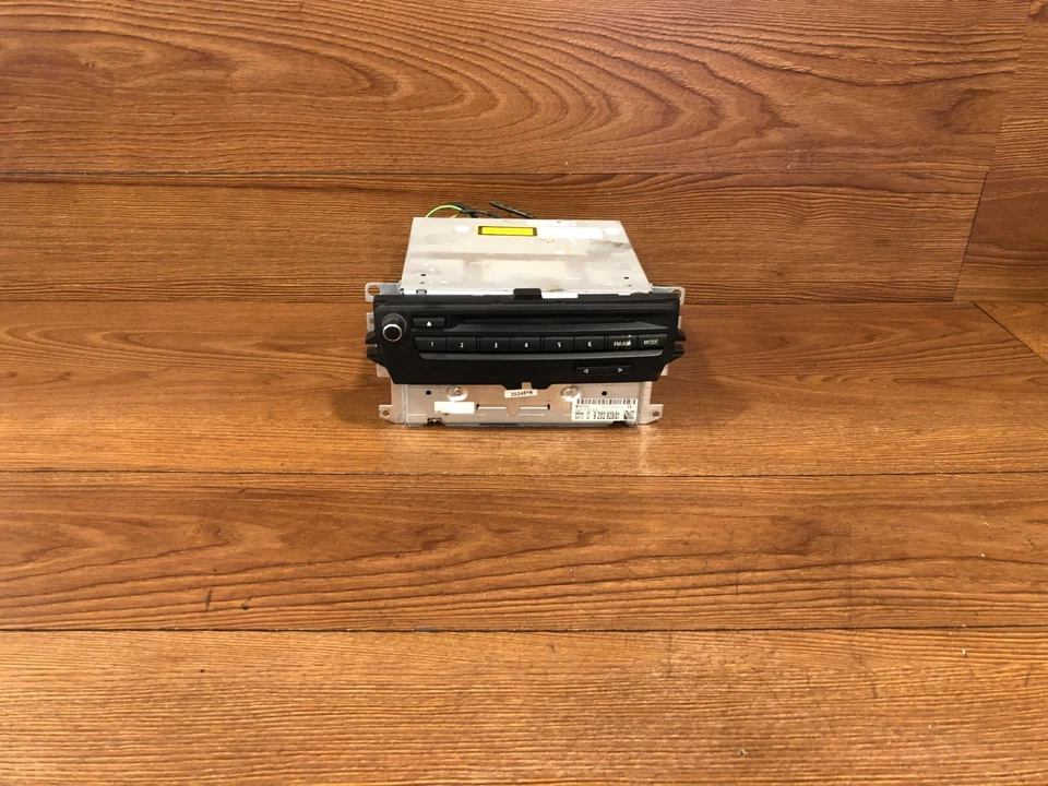 09-13 宝马 E92 E88 E90 M3 328 330 335 导航 CIC HEADUNIT NAV GPS 收音机 原始设备制造商 5 — 第 1/4 张图片