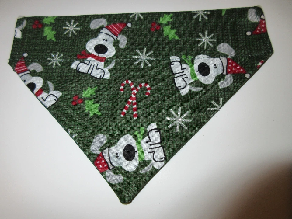 Dog cat bandana over the collar Christmas pups in hats glittery stars green xs - Image 1 of 1