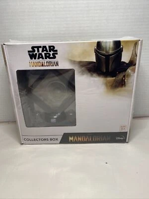 Caja Coleccionistas Star Wars The Mandalorian - Gorro Calcetines Moneda Calcomanía Llavero Foto 1 de 4