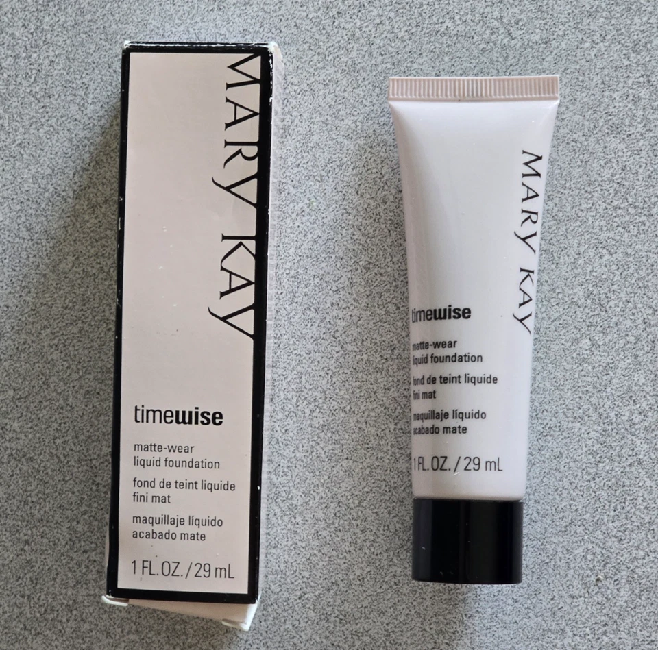 Mary Kay TimeWise Matte Wear Liquid Foundation 1 oz. BEIGE 8 038764 Combo-oily - Image 1 of 4