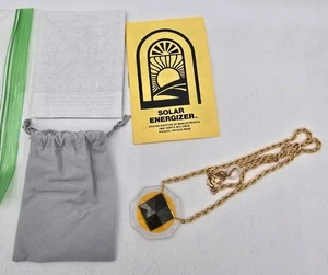 VINTAGE 1979 SOLAR ENERGIZER HALSKETTE SOLARZELLE POWER ANHÄNGER WICCA CHARM - Bild 1 von 5