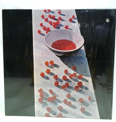 THE BEATLES/Paul McCartney -  "McCartney" LP, Original- 1970 IN SHRINK! - Image 1 of 4