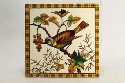 = Azulejo de chimenea C. 1895 con transferencia tintada a mano de pájaro H.A Ollivant, Inglaterra Foto 1 de 4