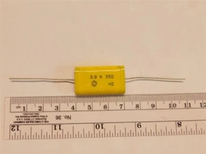 5 Hitachi AM395K350V 3,9uF 350V 10% condensatori avvolgimento e riempimento pellicola poliestere assiale - Foto 1 di 1