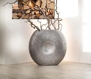 Bodenvase silber Design-Vase aus Polystein dezent gläzend Silberton Höhe 55 cm - Bild 1 von 5
