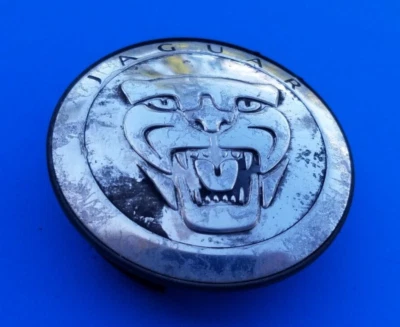 JAGUAR TIPO F XF TIPO XJ XK TAPACUBOS TAPACUBOS CUBIERTA CENTRAL ENCHUFE USADO FABRICANTE DE EQUIPOS ORIGINALES B19 Foto 1 de 4